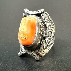 Vintage Natural Coral Sterling Silver Tribal Saddle Ring size 9